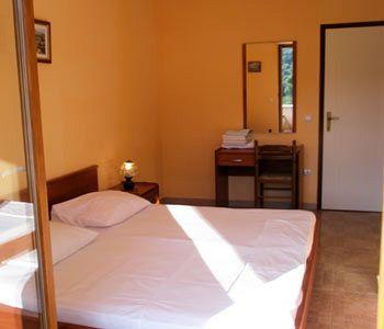 Castello Apartment Zrnovo