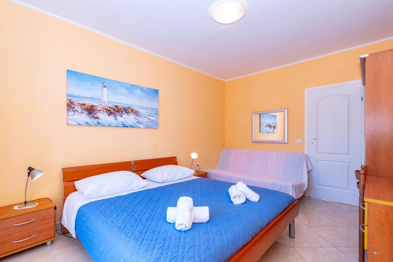 Apartment Castello *