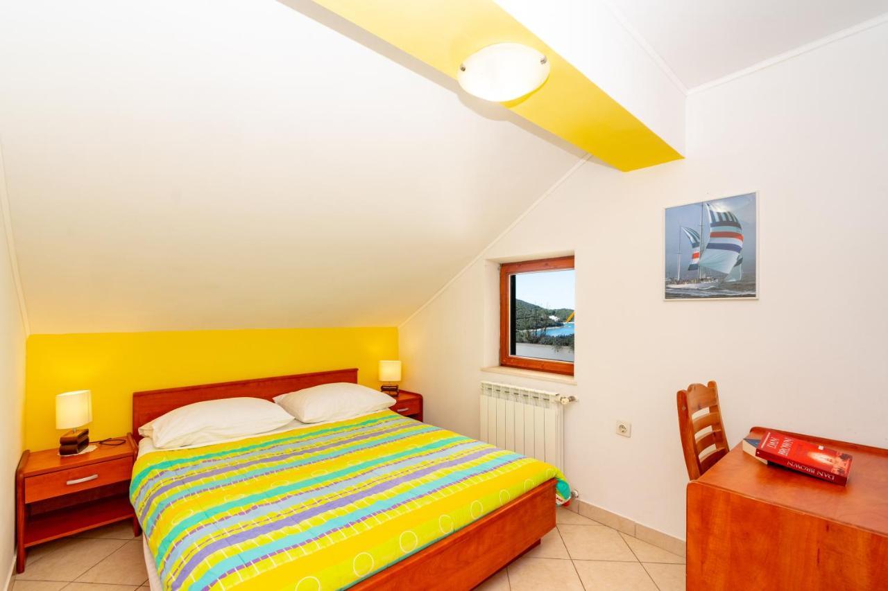 Castello Apartment