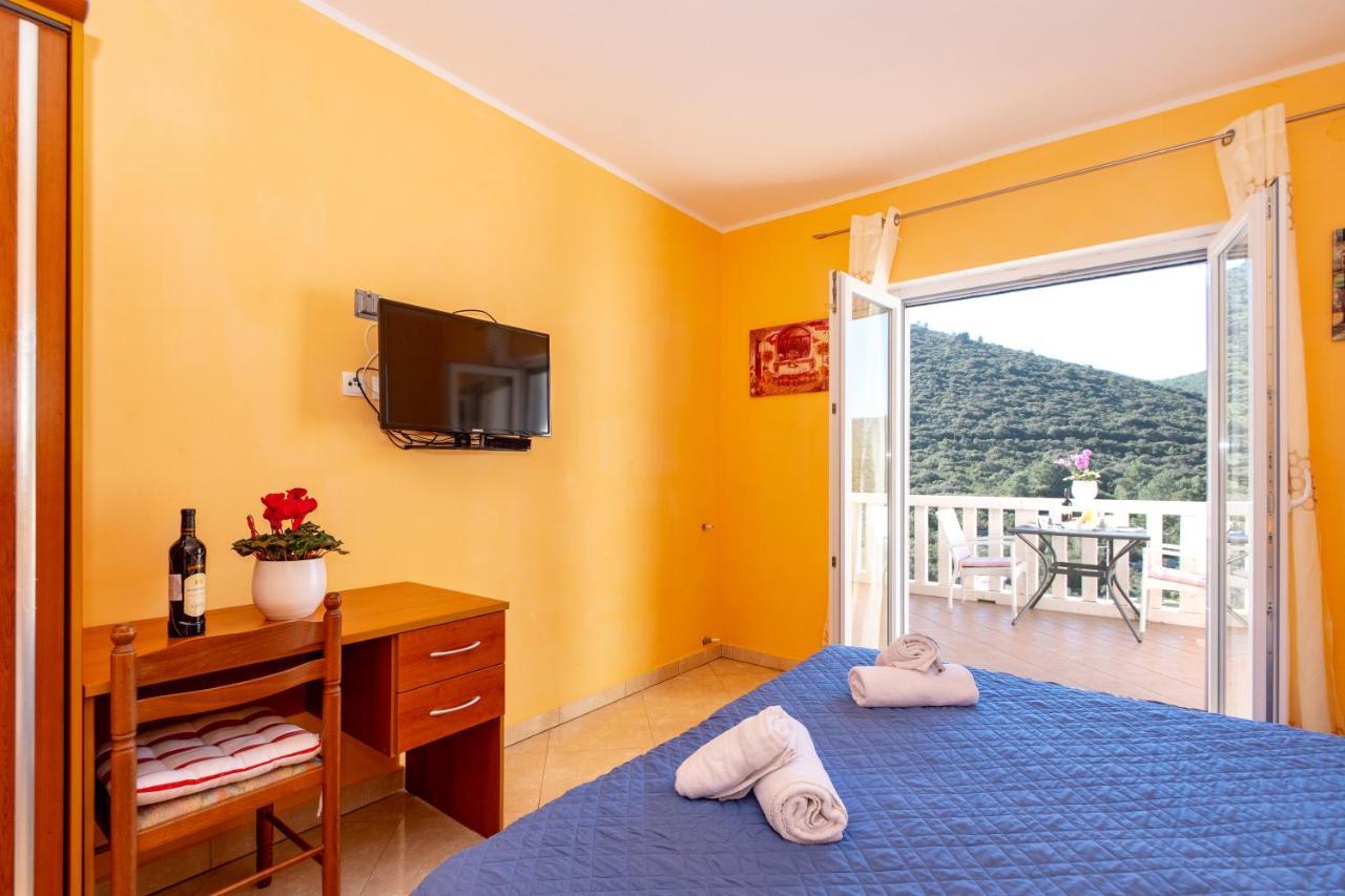 Castello Apartment Zrnovo