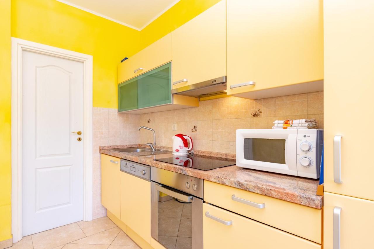 Castello Apartment Zrnovo